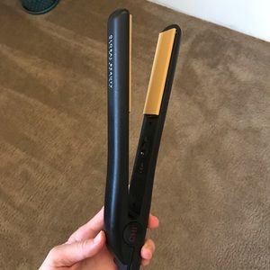 CHI straightener